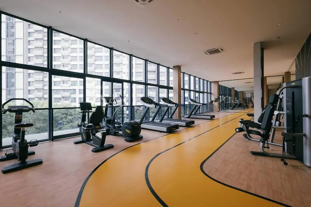 M Vertica 3Br 9Pax Sunway Velocity Mrt Aeon中文房东ikea Kuala Lumpur Ma­lay­sia